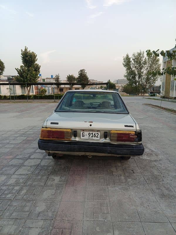 Nissan Sunny 1985 3