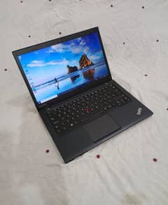 Lenovo ThinkPad Core i5-4th Gen 8GB RAM 512GB HHD Light Wait LapTop