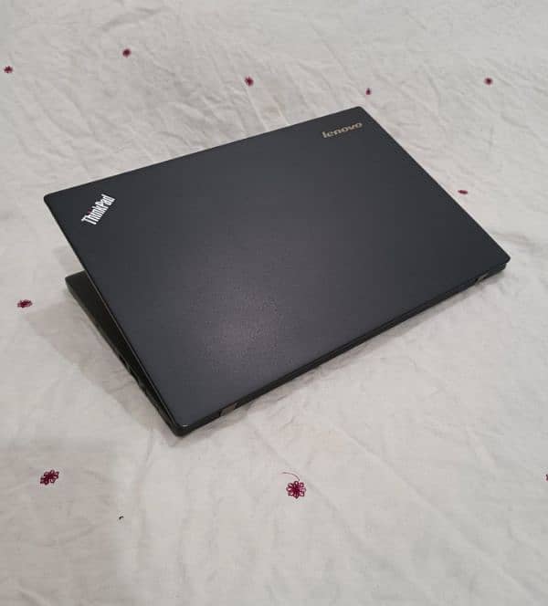 Lenovo ThinkPad Core i5-4th Gen 8GB RAM 512GB HHD Light Wait LapTop 2