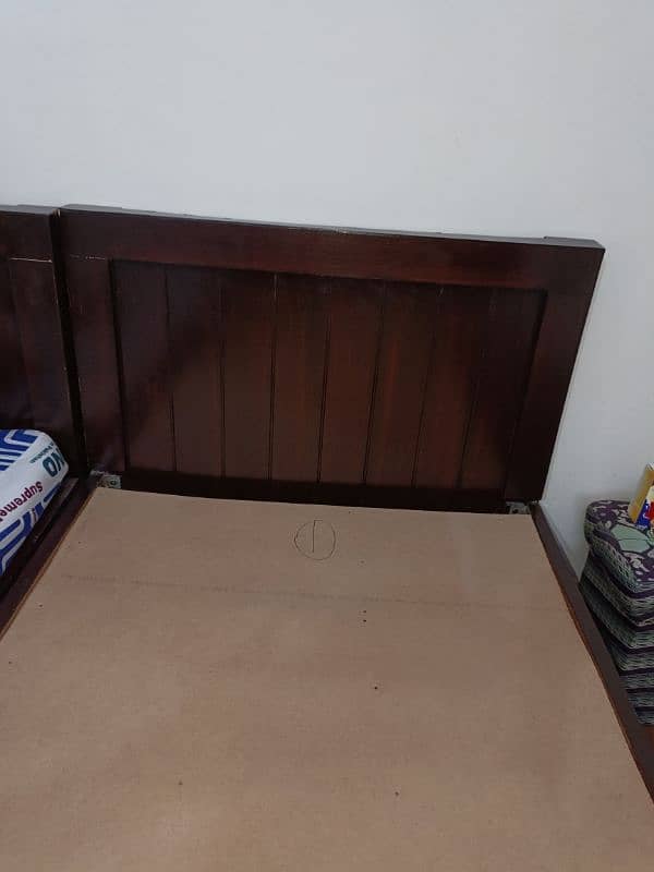 Single bed pair for sale 0