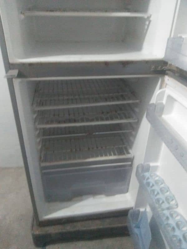 Haier fridge for sale 8