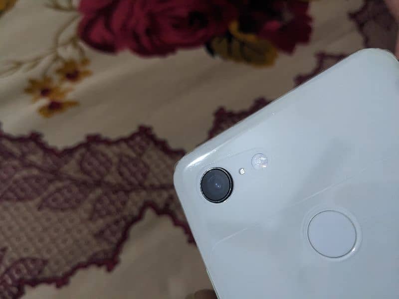 pixel 3 64gb approved 9/10 condition 4