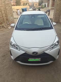 Toyota Vitz model 2019 import 2021 pearl whote 0