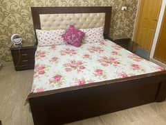 Bed Set available in good condition