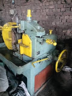 center less grinding machine