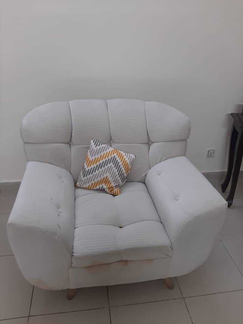 7 Seater White Sofa for Drawing Room 2