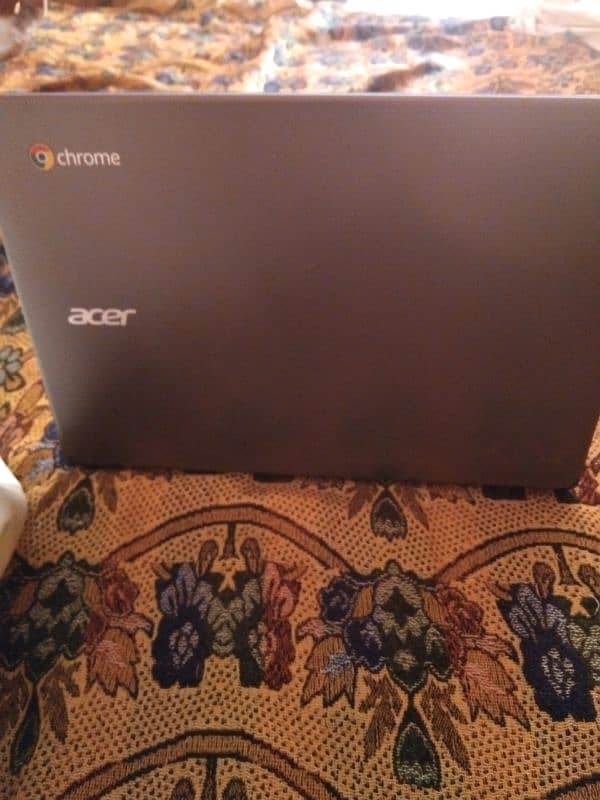 Acer Chromebook 4Gb Ram 128Gb SSD Storage 1