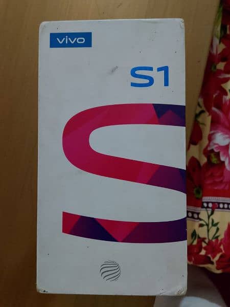 Vivo S1 4/128 3