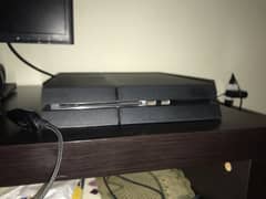 ps 4 with 2 controller 1tb