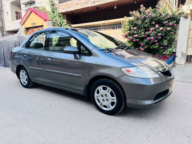 Honda City IDSI Model 2005 Mint Condition 1