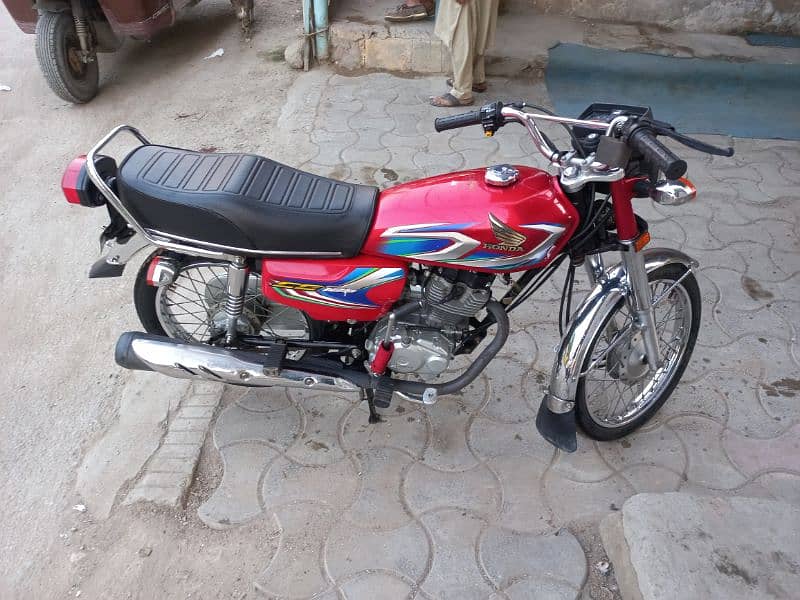 honda 125 2022 karachi number 4