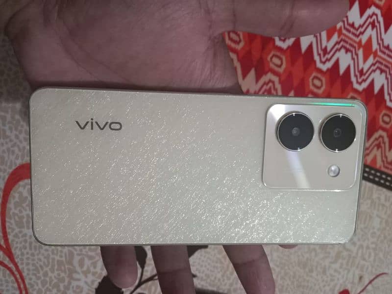 vivo Y36 3