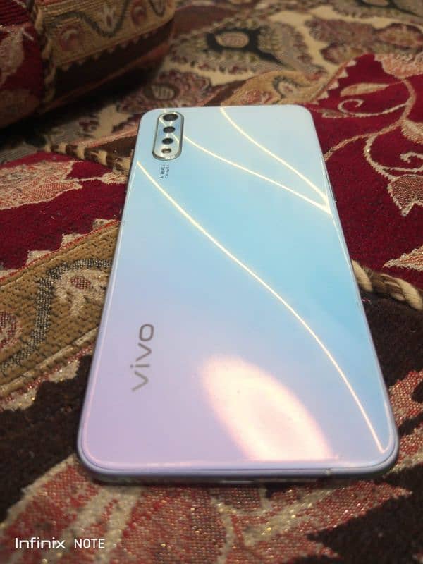 VIVO S1 3