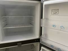 Selling  my refrigerator.