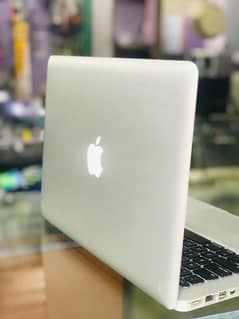 MacBook