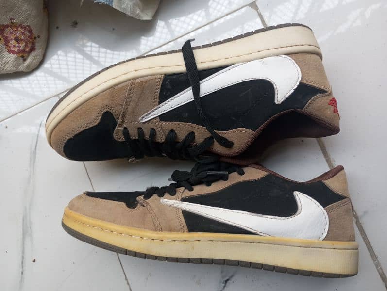 Nike travis scott x jordans 2