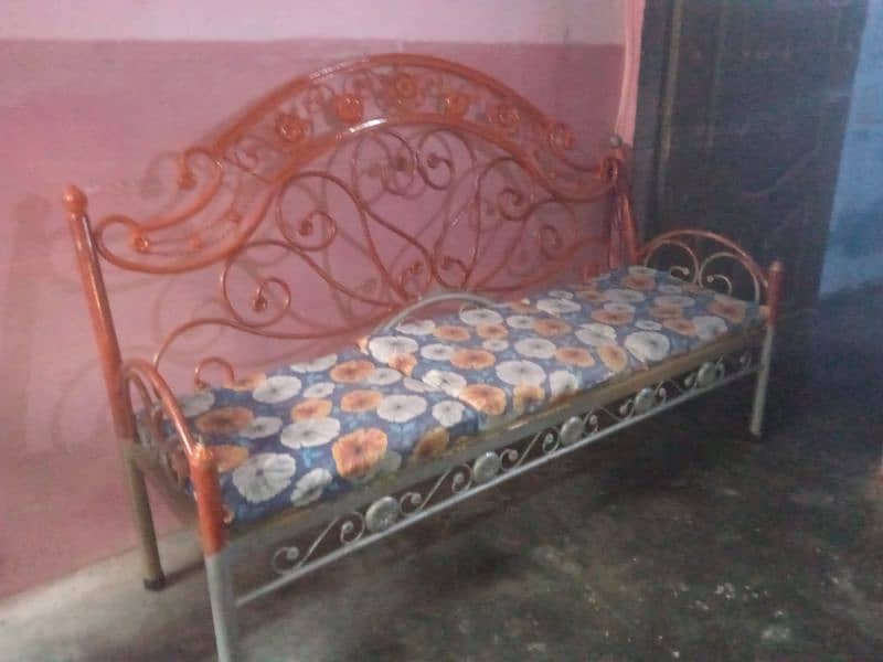 iron sofa 3 seater 1