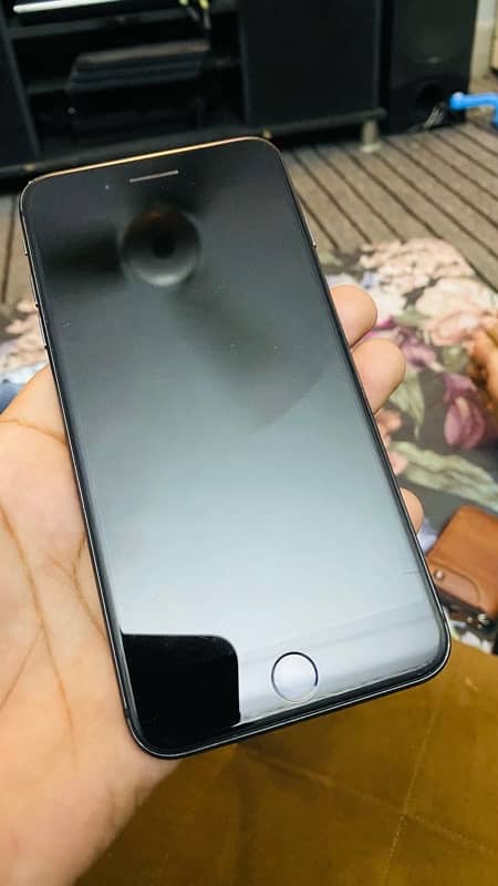 iphone 8 plus 64gb PTA APPROVED 6