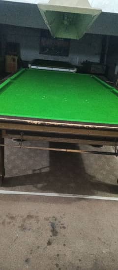 snooker table