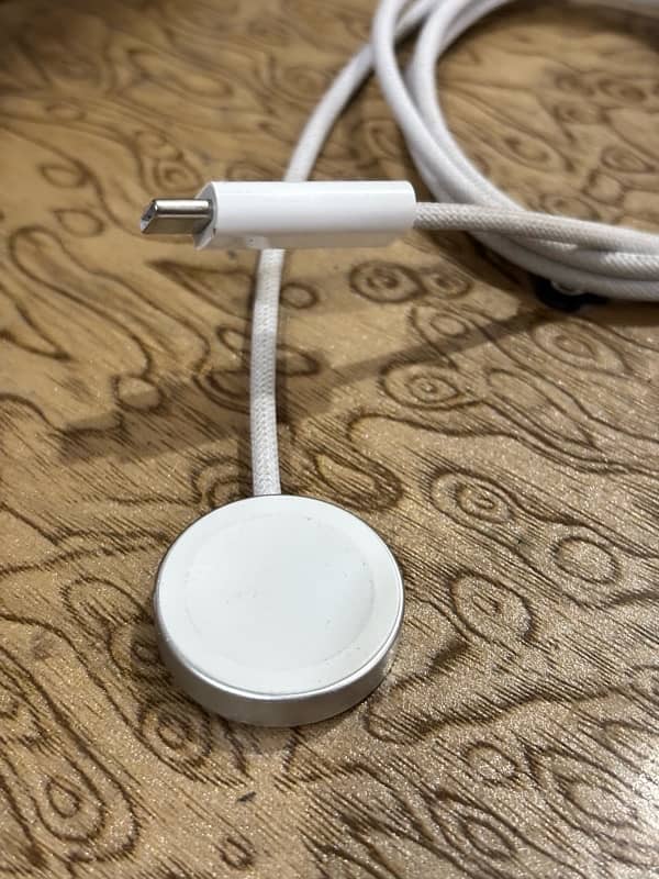 Apple Watch series 9 Genuine Charger 3