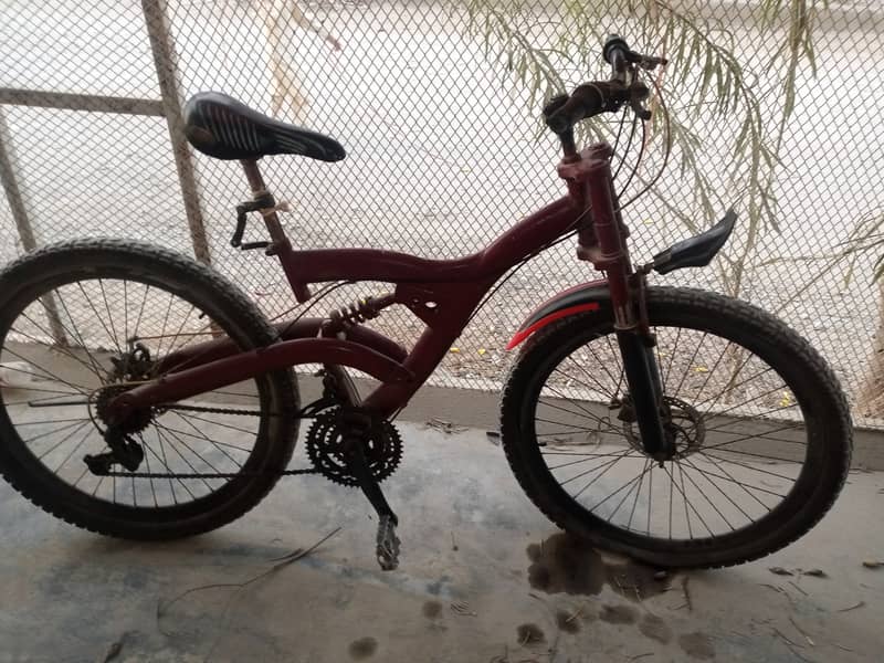 Pakistani made gorrilla cycle 8 out of 10 condition, off road cycle 1