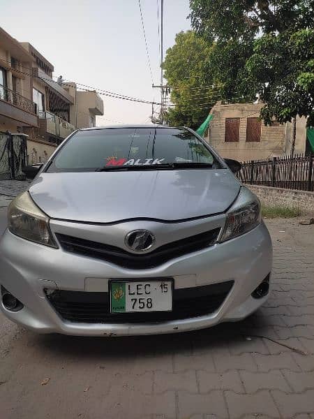 Toyota Vitz 2015 11