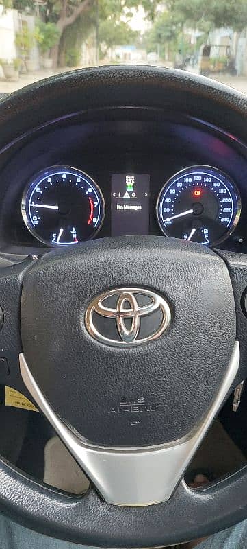 Toyota Corolla Altis 1.6 X 16