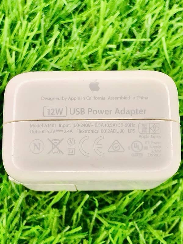 iphone 8,x,xs,xr,xsmax,11,12,13,14 original charger,12Watt /Box Pulled 5