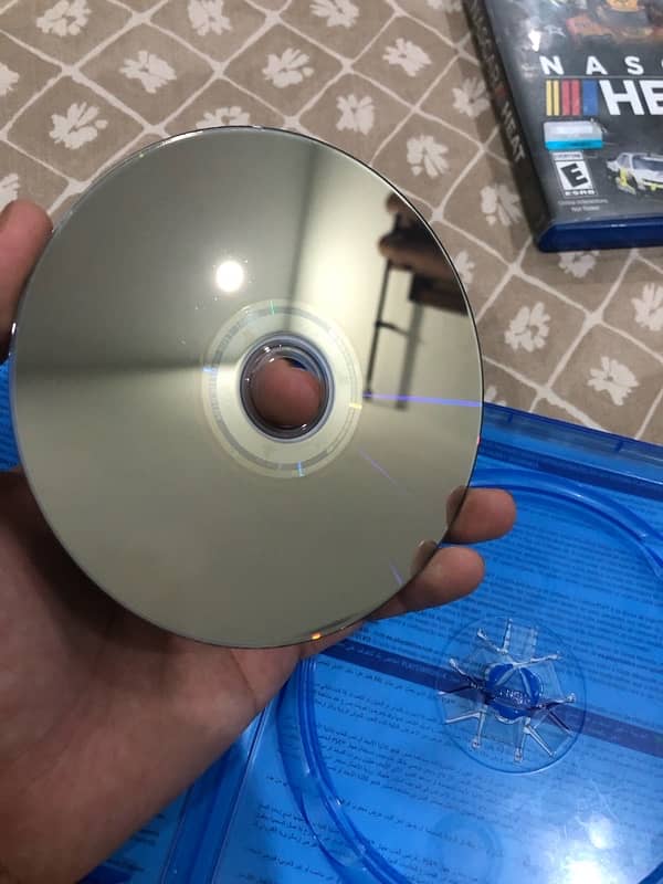 god of way ps4 pro disk (new condition) 3