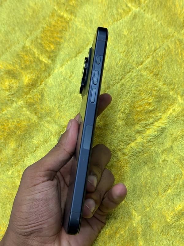 IPHONE 15 PRO MAX BLUE TITANIUM 512 GB NON PTA SIM WORKING 6