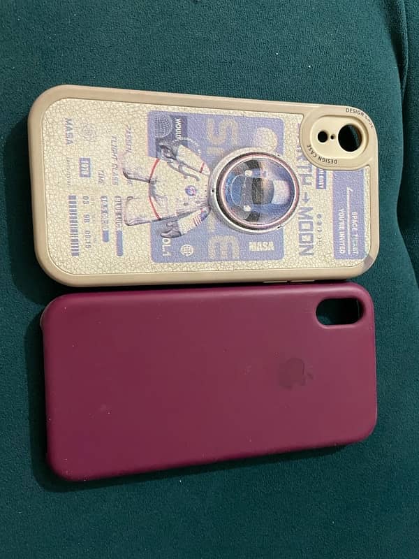 iphone xr cover used han lekin saaf han 1