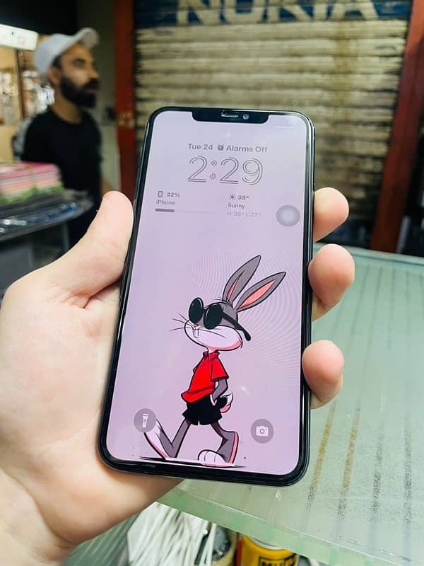 iPhone 11 Pro Max 5