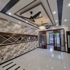 10 Marla Designer House For Sale on Prime Location of Bahria Orcahrd