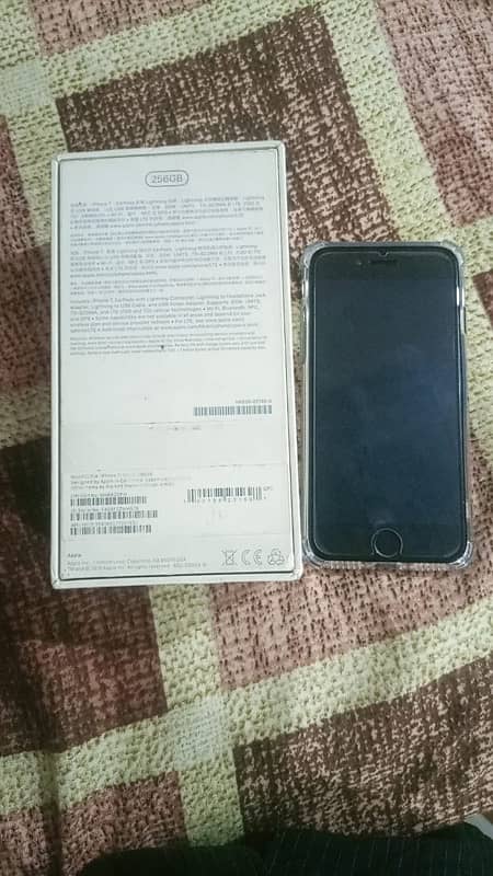 iphone 7 PTA approved 256 gb 4