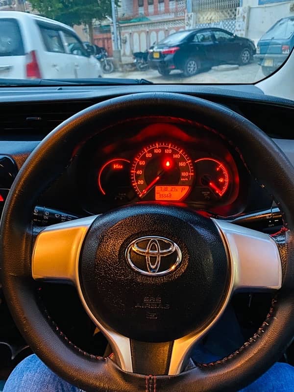 Toyota Vitz 2016/2017 in good condition 6