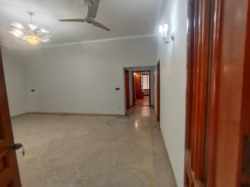 01 Kanal Modern Design House For Rent W Block DHA Phase 3 15