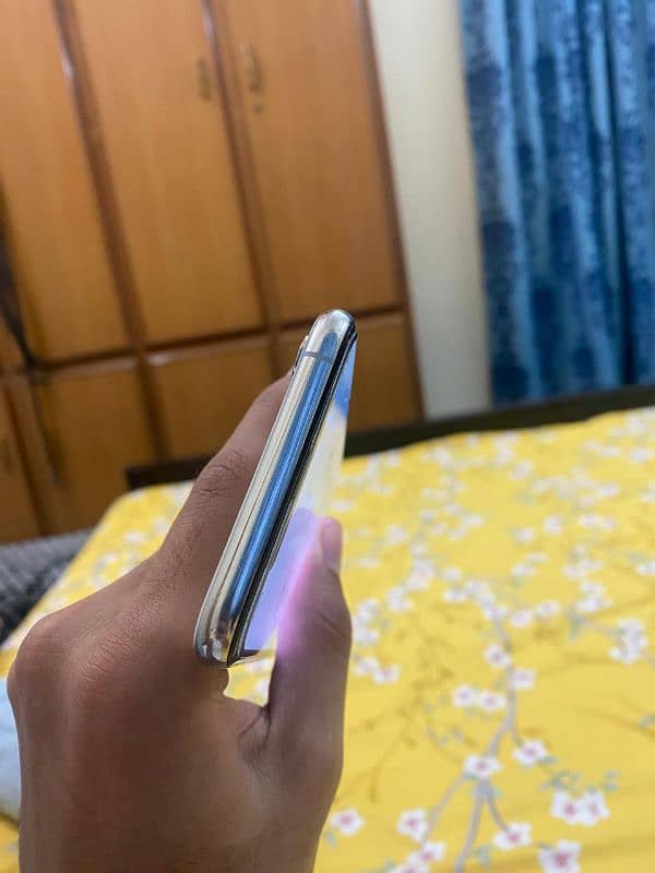 iPhone xs 256 gb pta 2