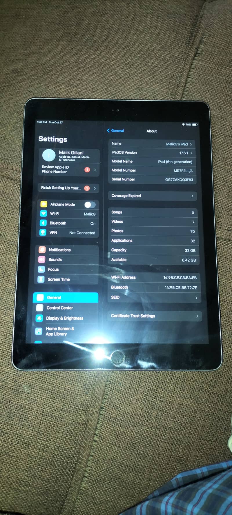 Apple ipad 6th Gen - 32GB 1