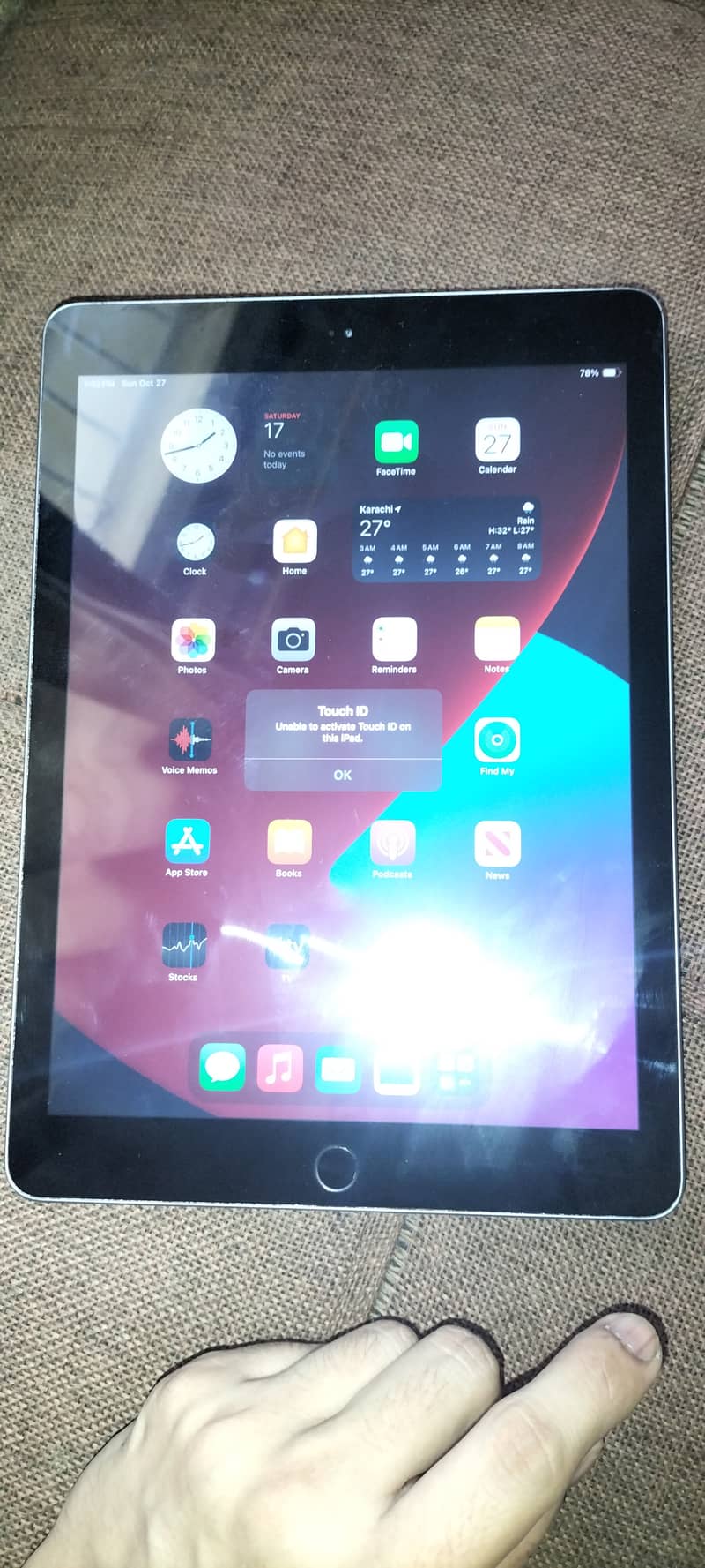 Apple ipad 6th Gen - 32GB 2