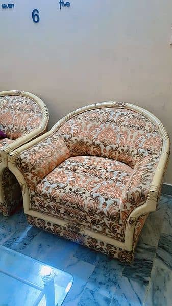 7 seater luxurious sofa set excellent condition 2