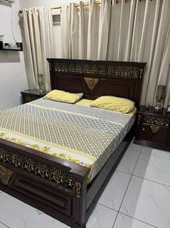 Carbon Chinniot Wooden Bed with mattres & dressing table and wardrobe