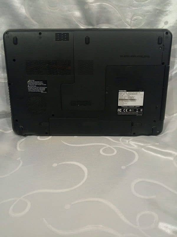 Toshiba laptop for sale 6