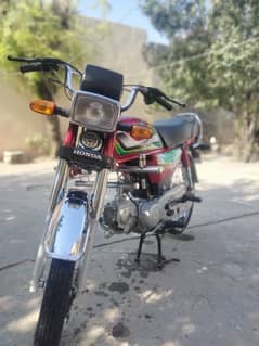 HONDA CD70