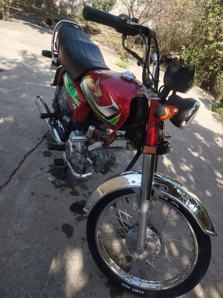 HONDA CD70 6