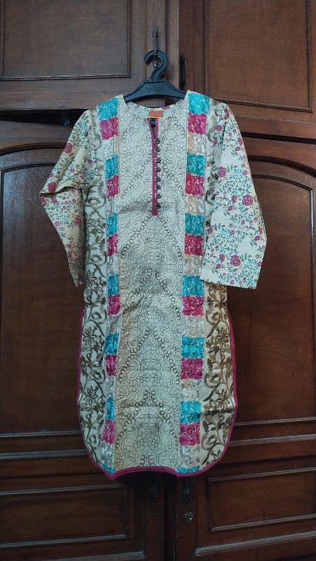 new embroidered suit for ladies 2