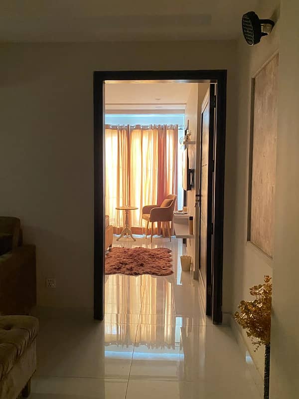 Luxury Fully Furnished Flat for Rent with Eiffel Tower View in Bahria Town Only 40k! 10