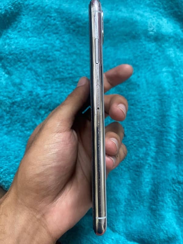 iphone xsmax 64 gb variant 7