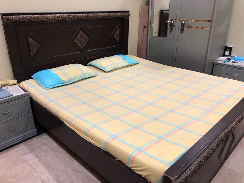 king Size Bed With Mattress 1