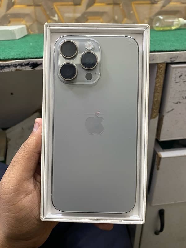 iPhone 15 pro max Fu 256 Natural Batter 100 1