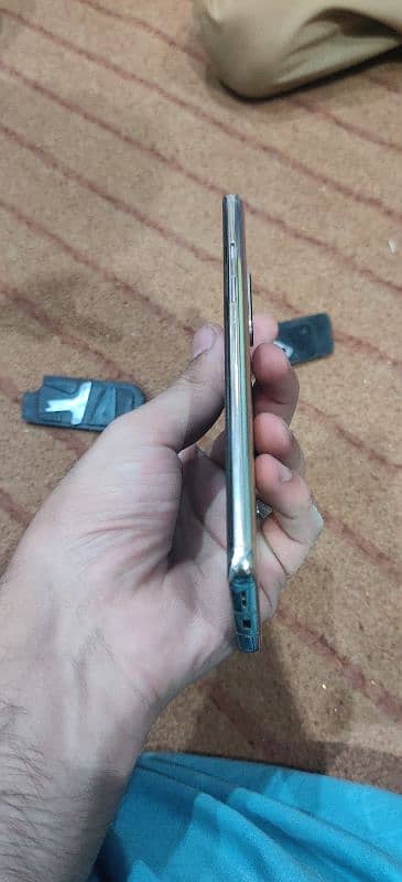 OnePlus 8 5G condition 10/10 4